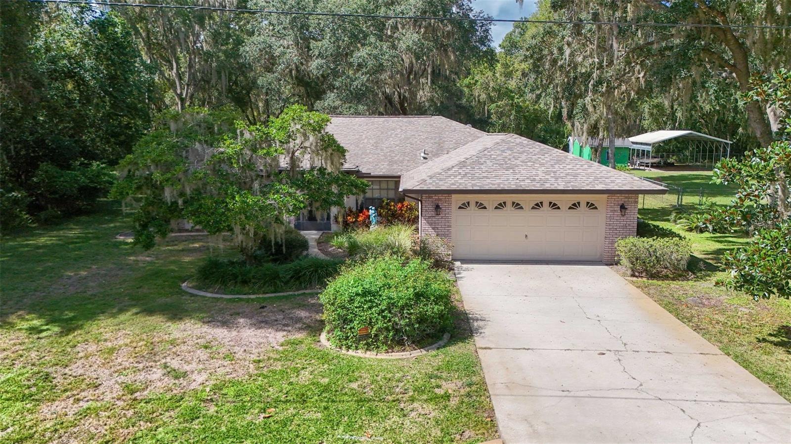 LAKE DAVIS ESTATES - Residential