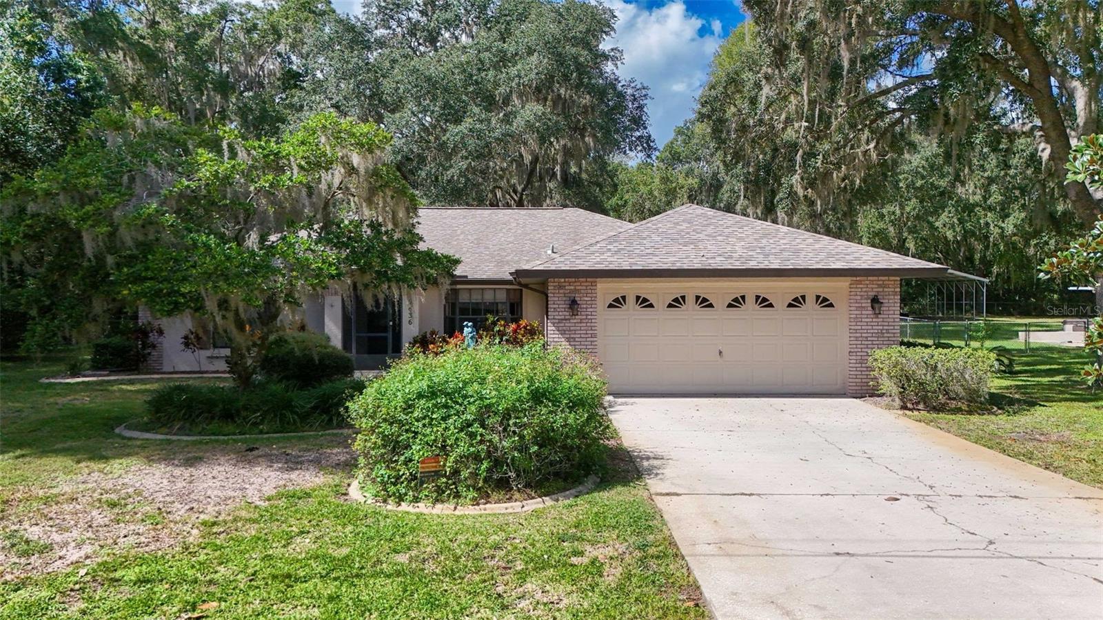 LAKE DAVIS ESTATES - Residential