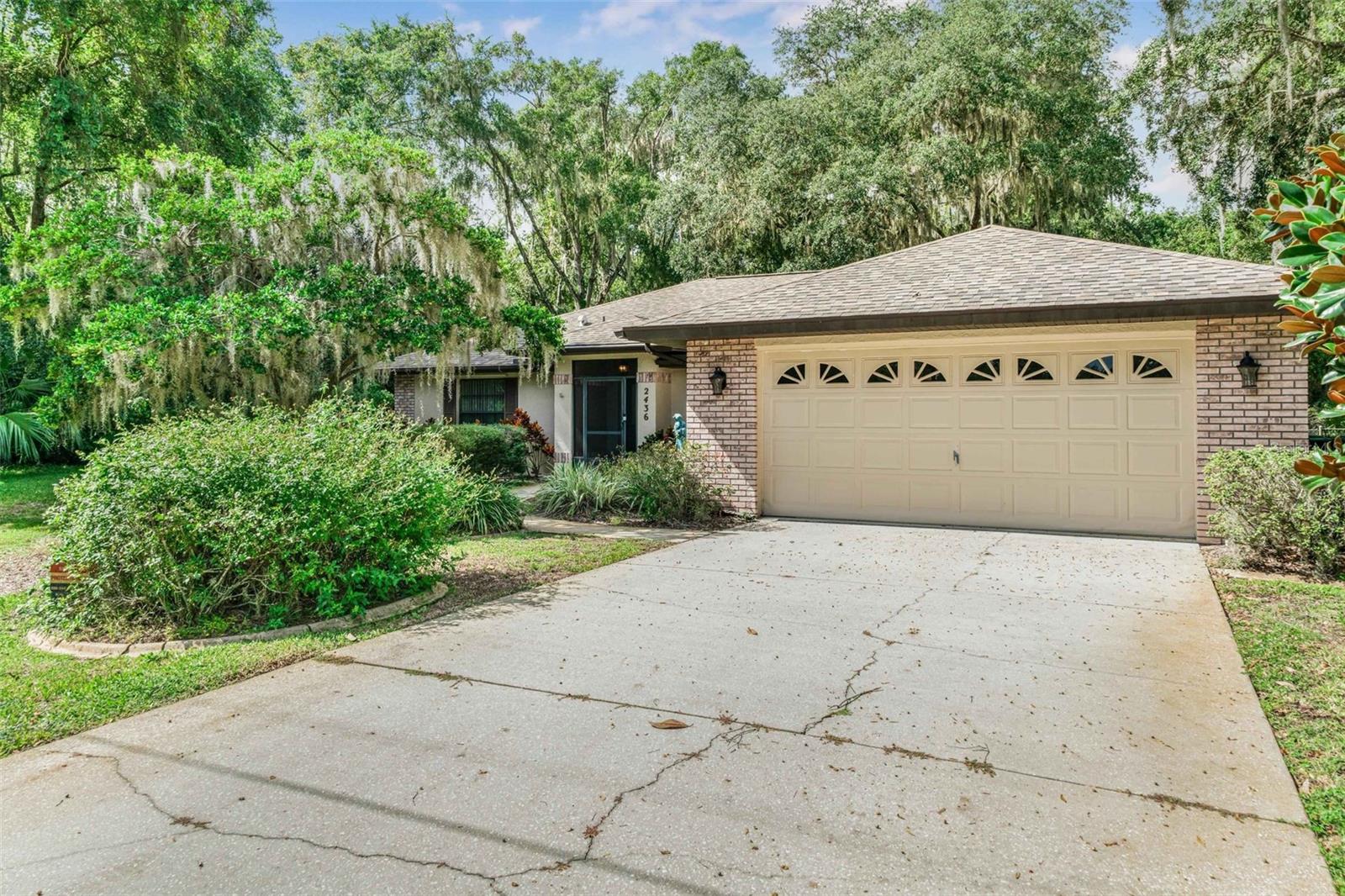 LAKE DAVIS ESTATES - Residential