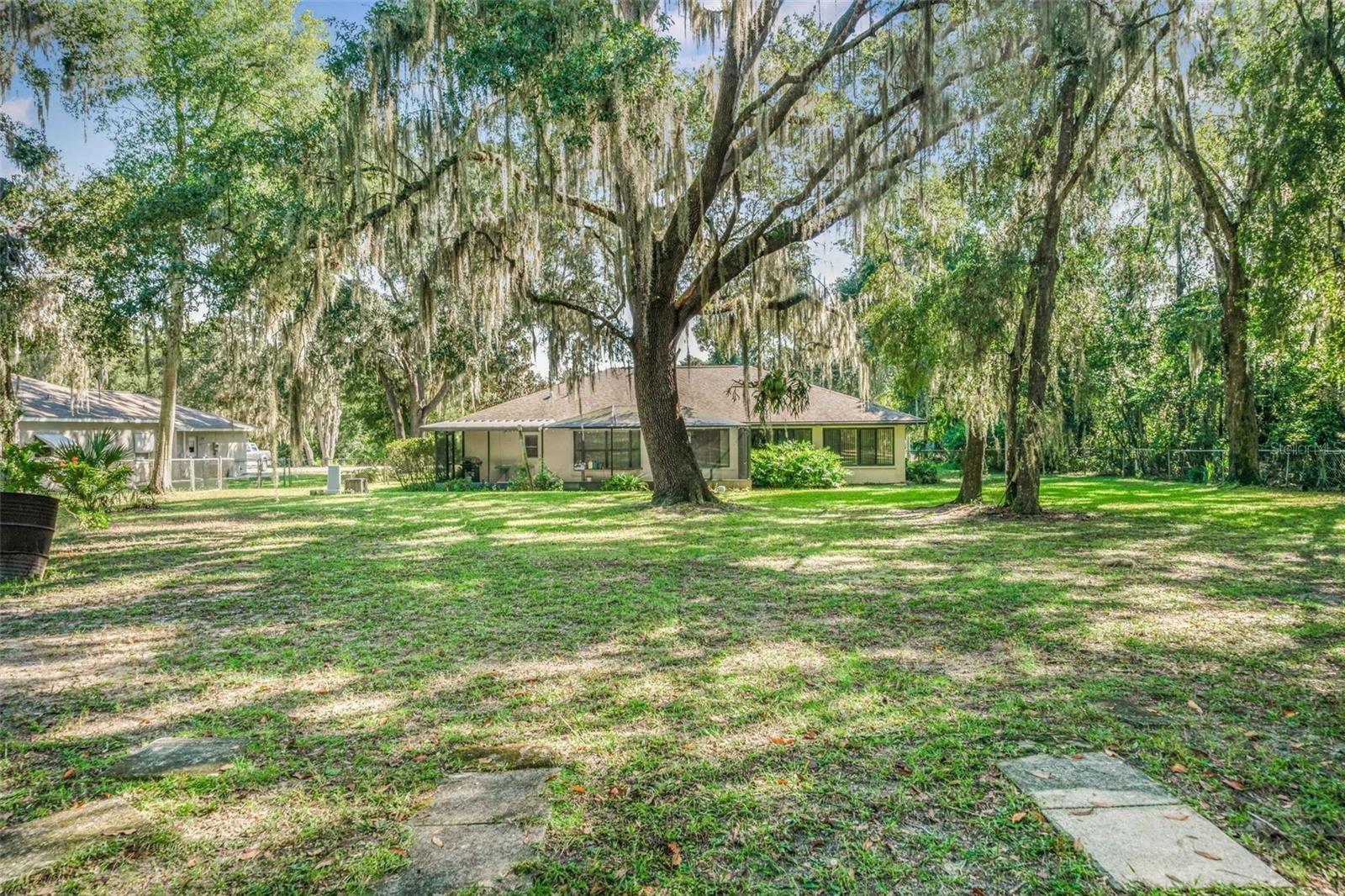 LAKE DAVIS ESTATES - Residential