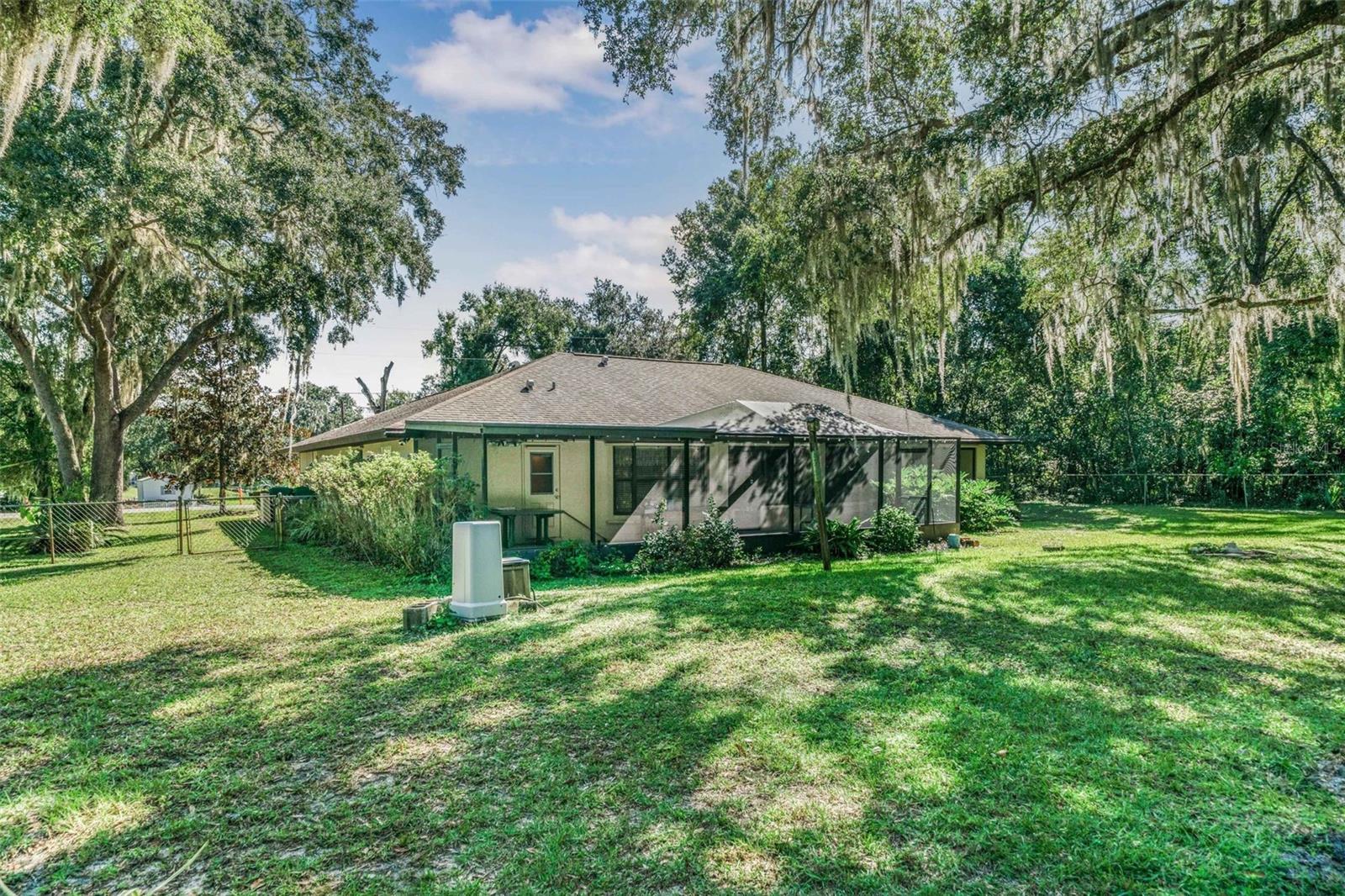 LAKE DAVIS ESTATES - Residential