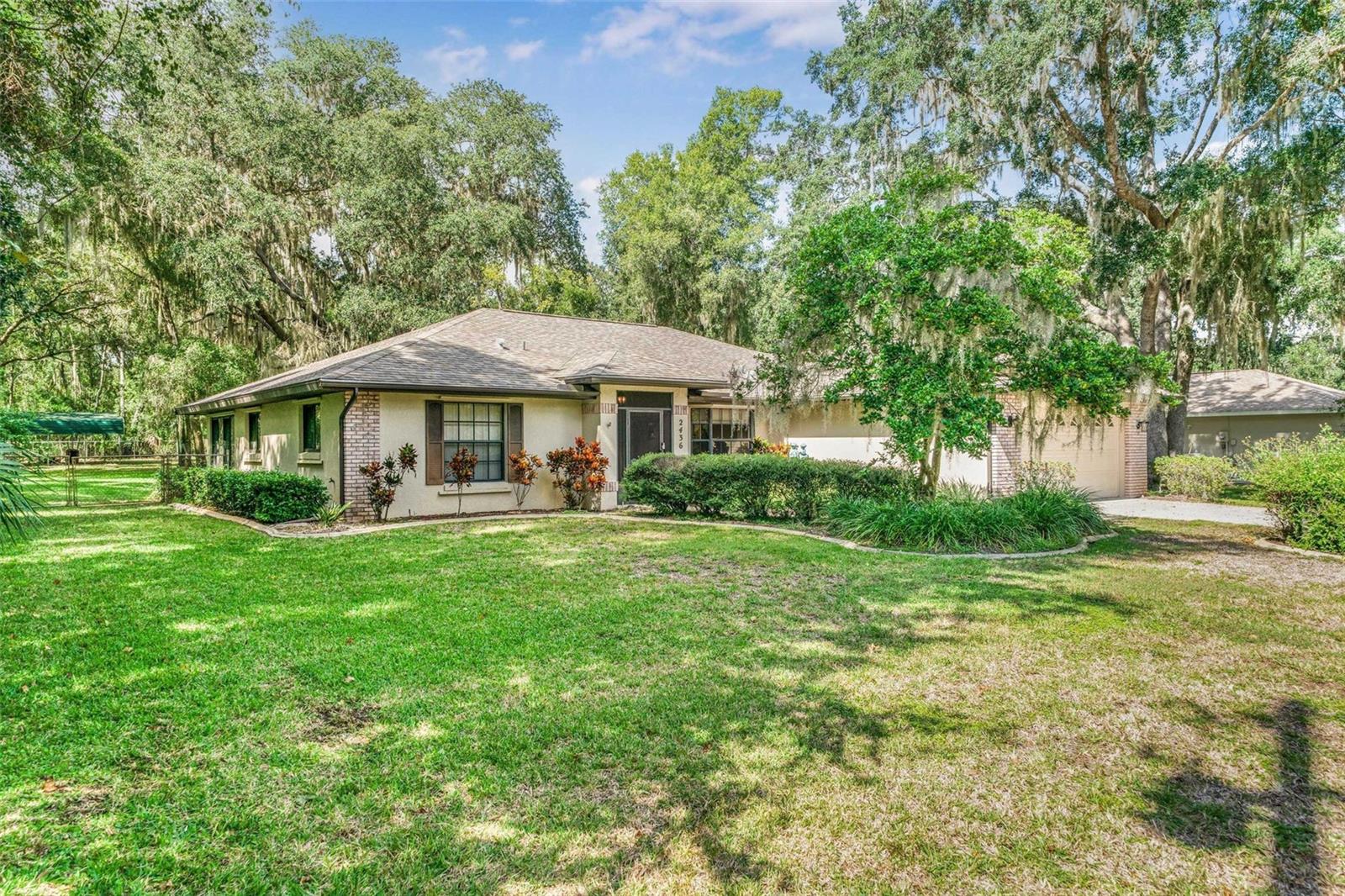 LAKE DAVIS ESTATES - Residential