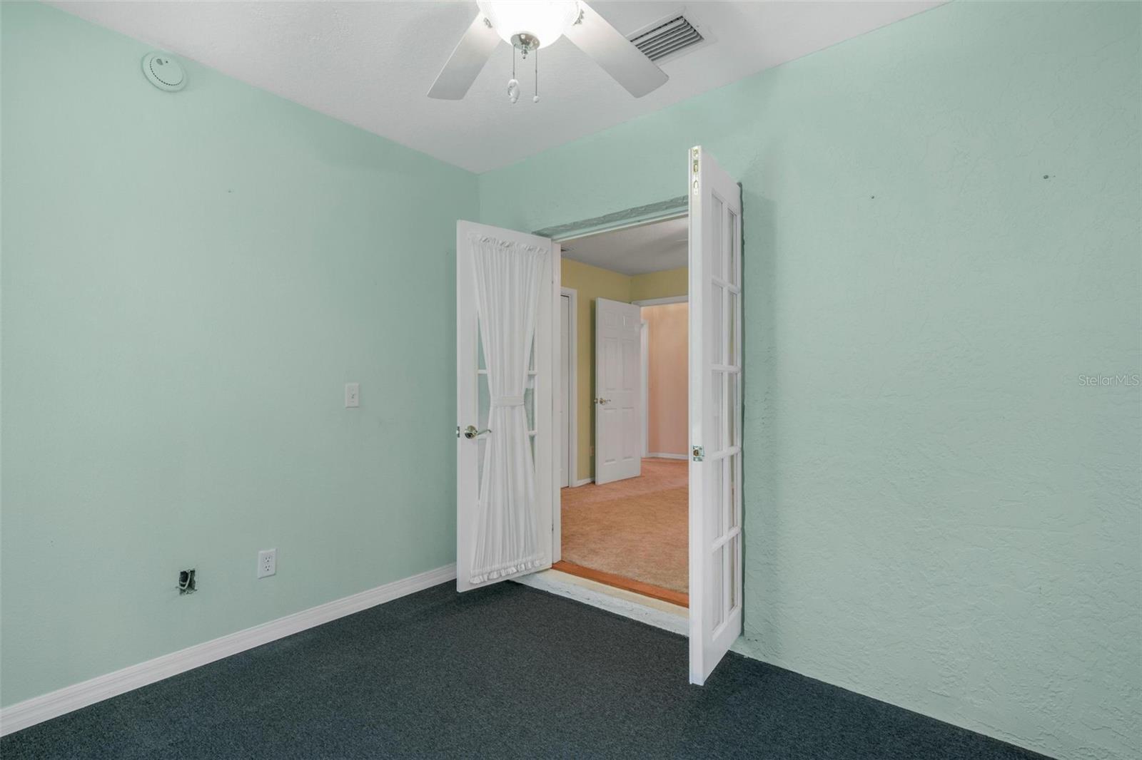 LAKE DAVIS ESTATES - Residential