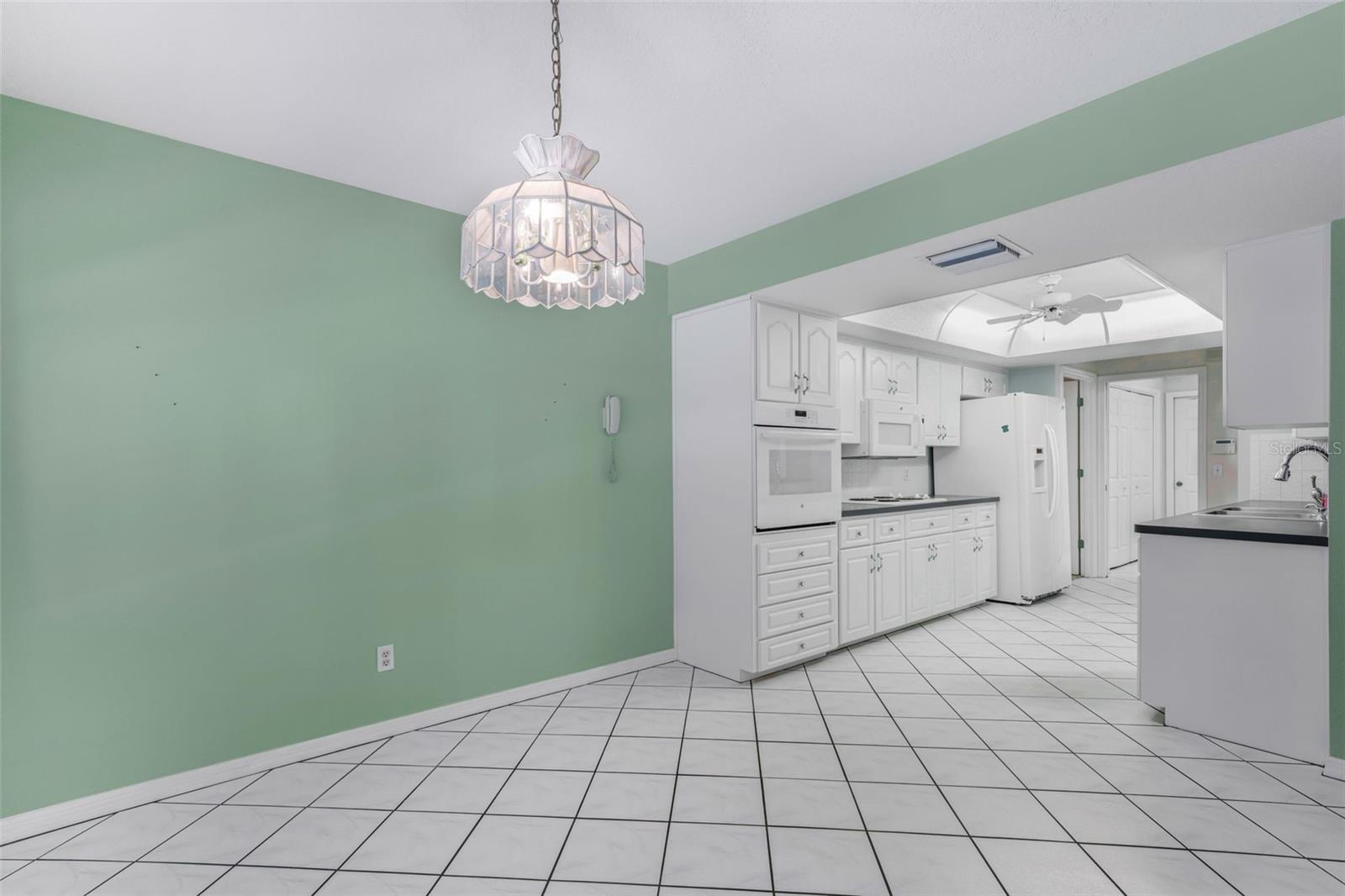 LAKE DAVIS ESTATES - Residential