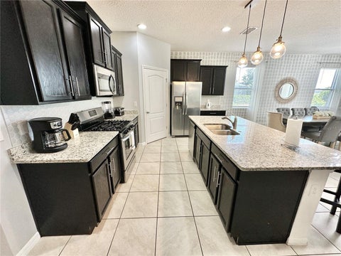 8043 Oak Shadow Court, Davenport, FL 33837