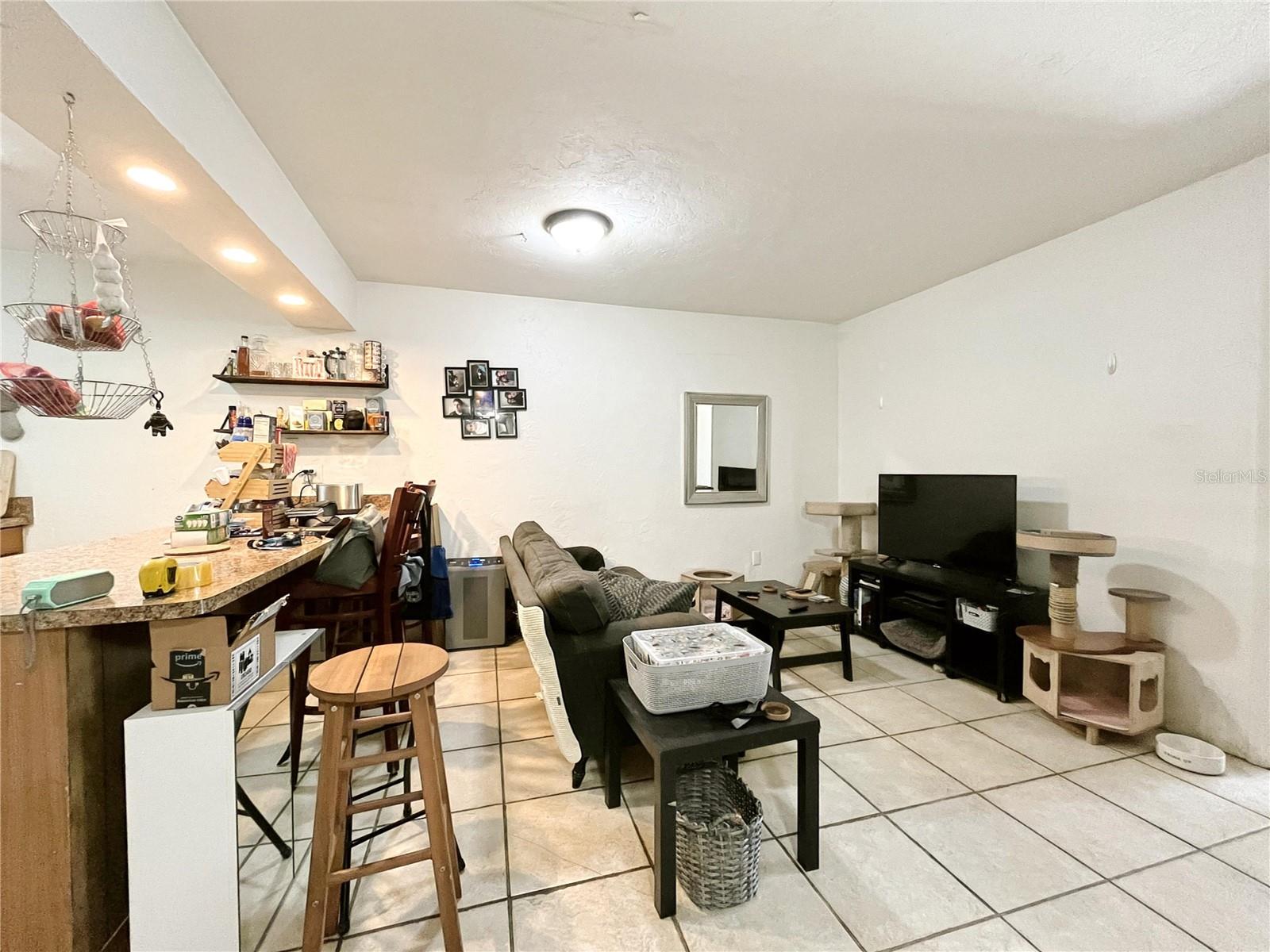 2811 SW ARCHER ROAD M105