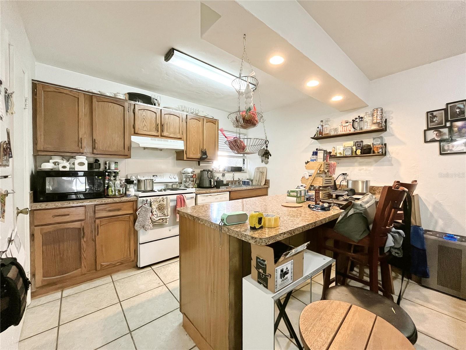2811 SW ARCHER ROAD M105