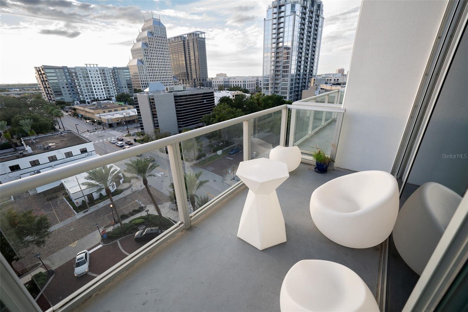 VUE/LK EOLA - Residential Lease