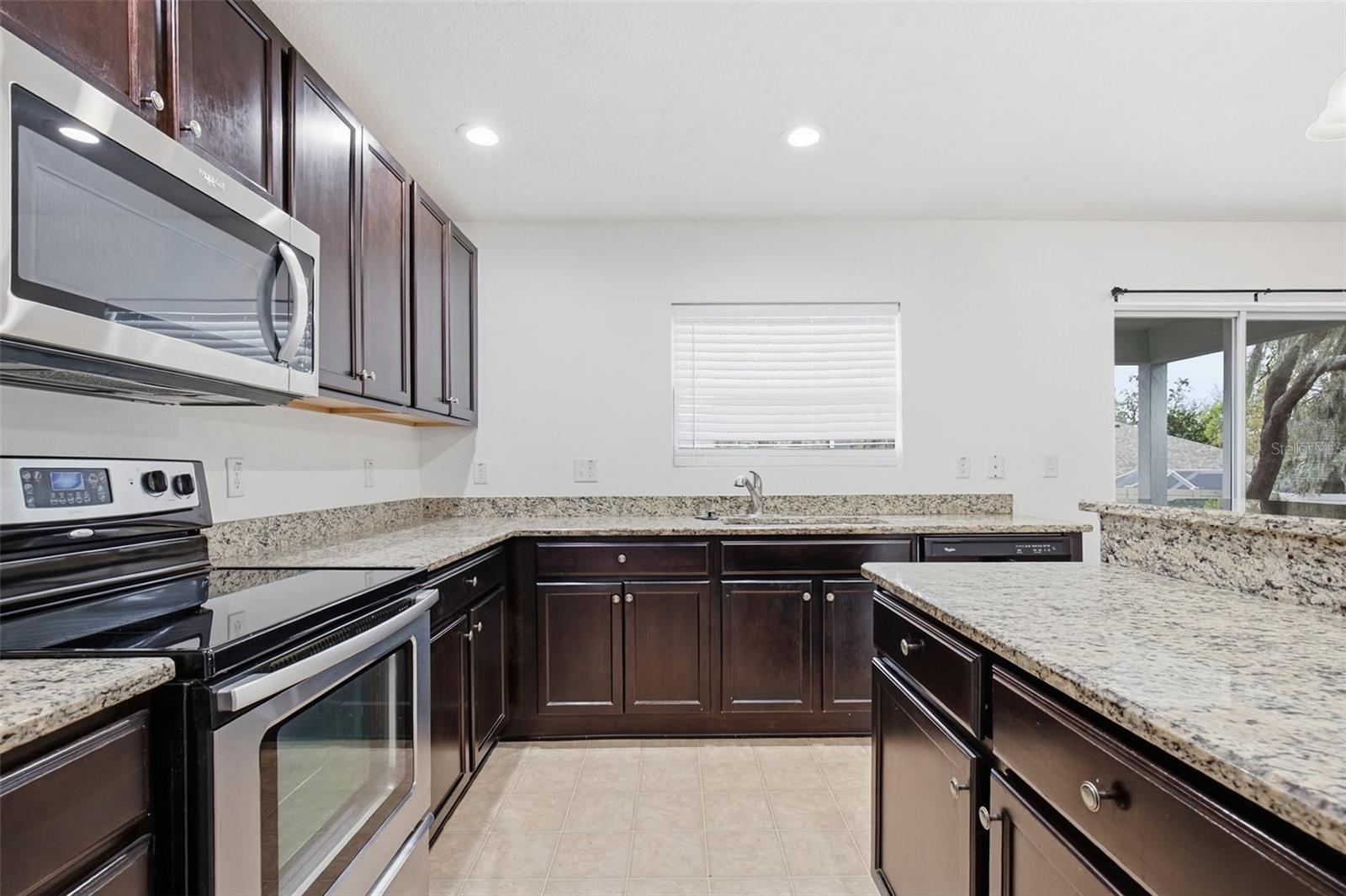 MOSS LANDING PH 3 - Residential