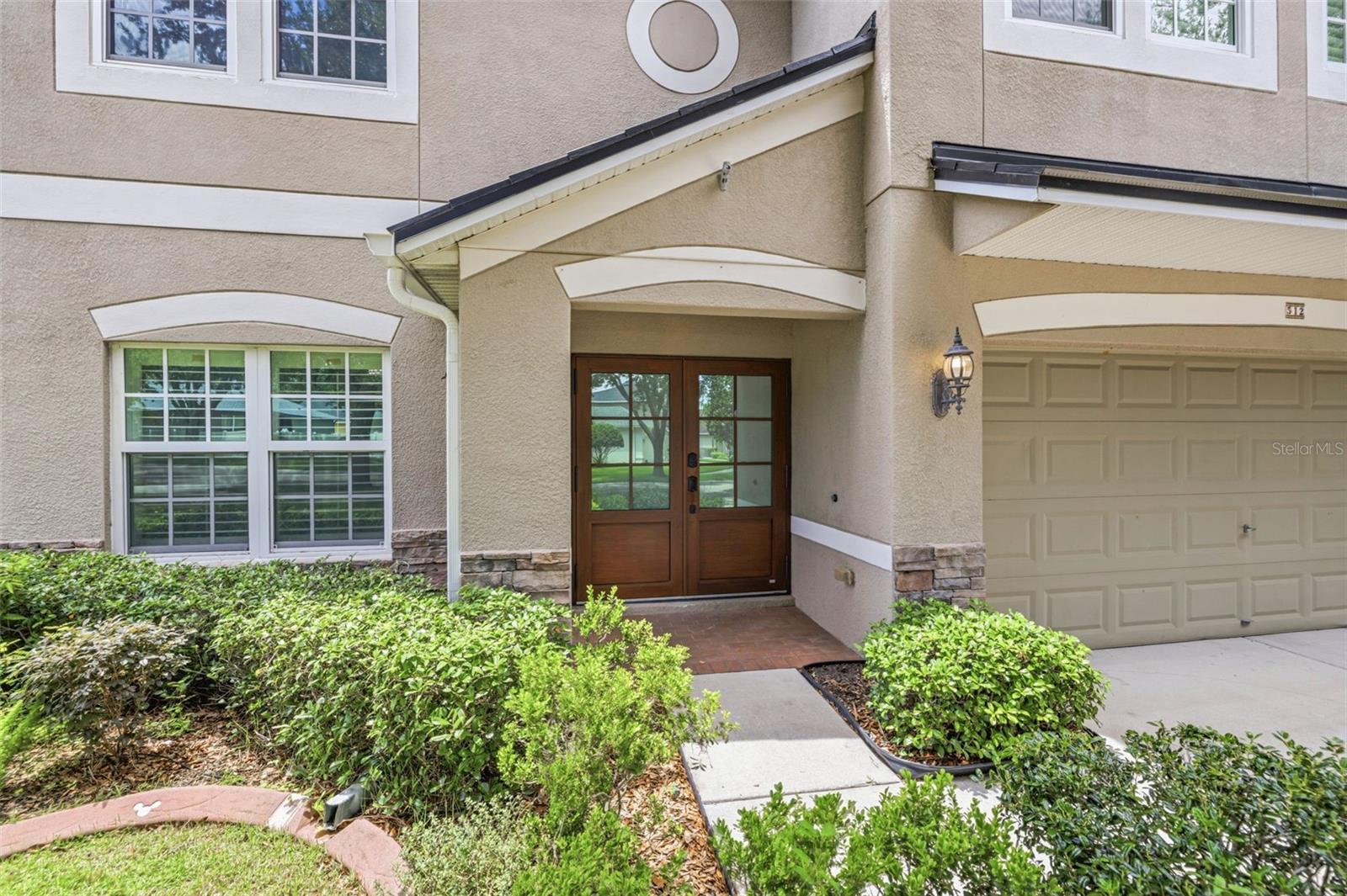 512 DUNAWAY DRIVE