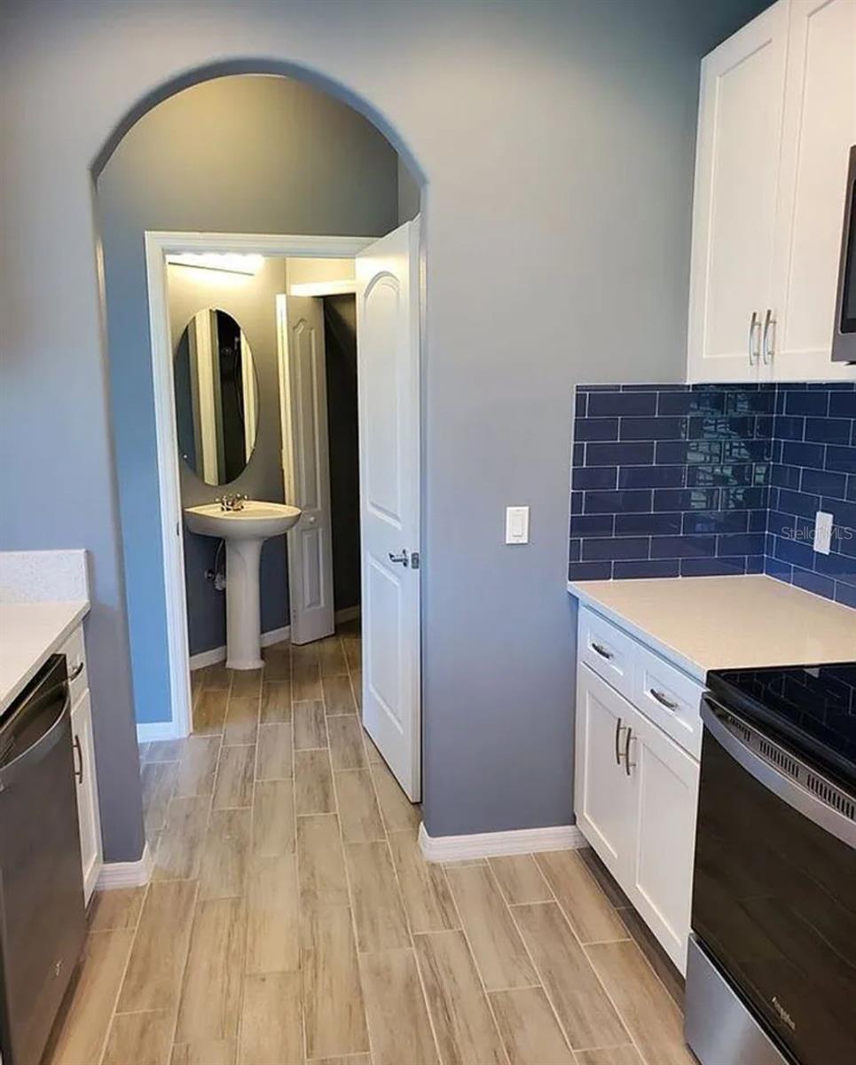 THE TWNHMS AT LIGHTHOUSE COVE III - Residential