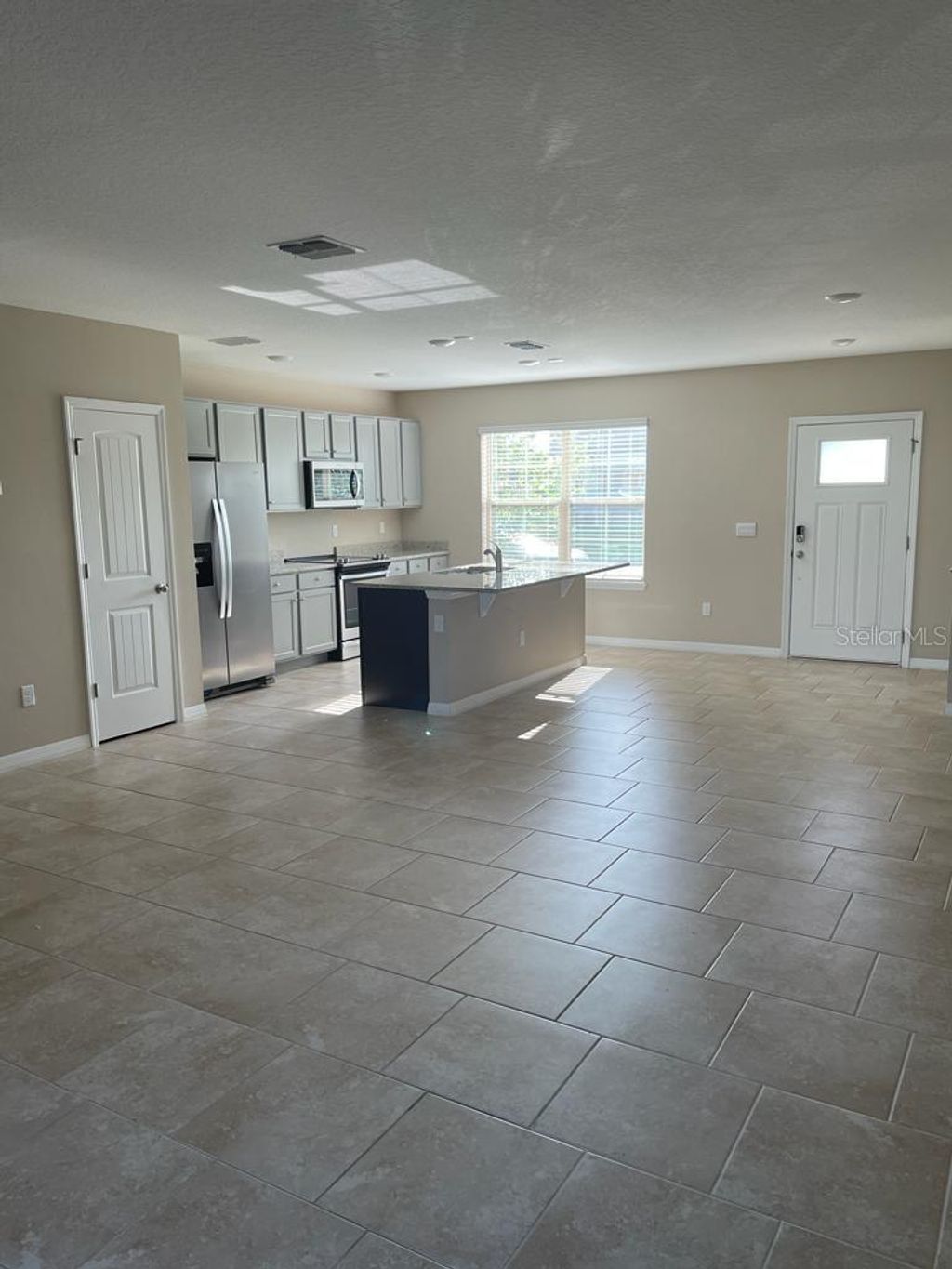 Photo of 10042 Salt Point Drive, Winter Garden, FL 34787 (MLS # O6399835)