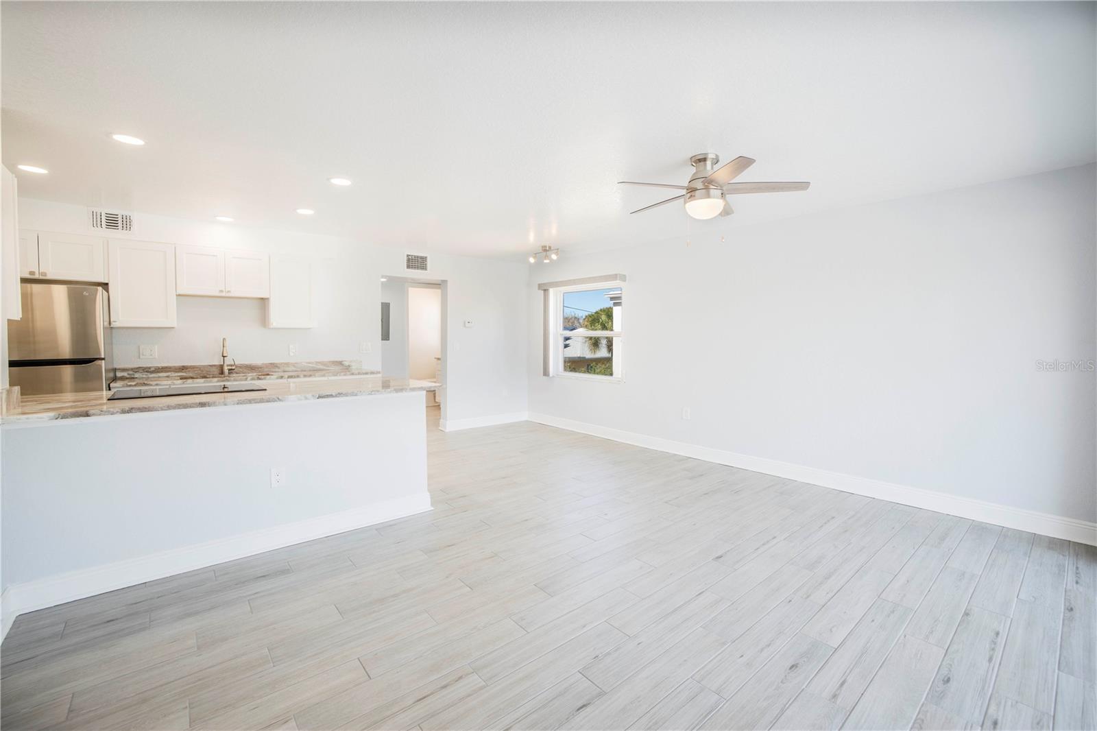 ST PETERSBURG BEACH NORTH UNIT 7 - Residential Lease