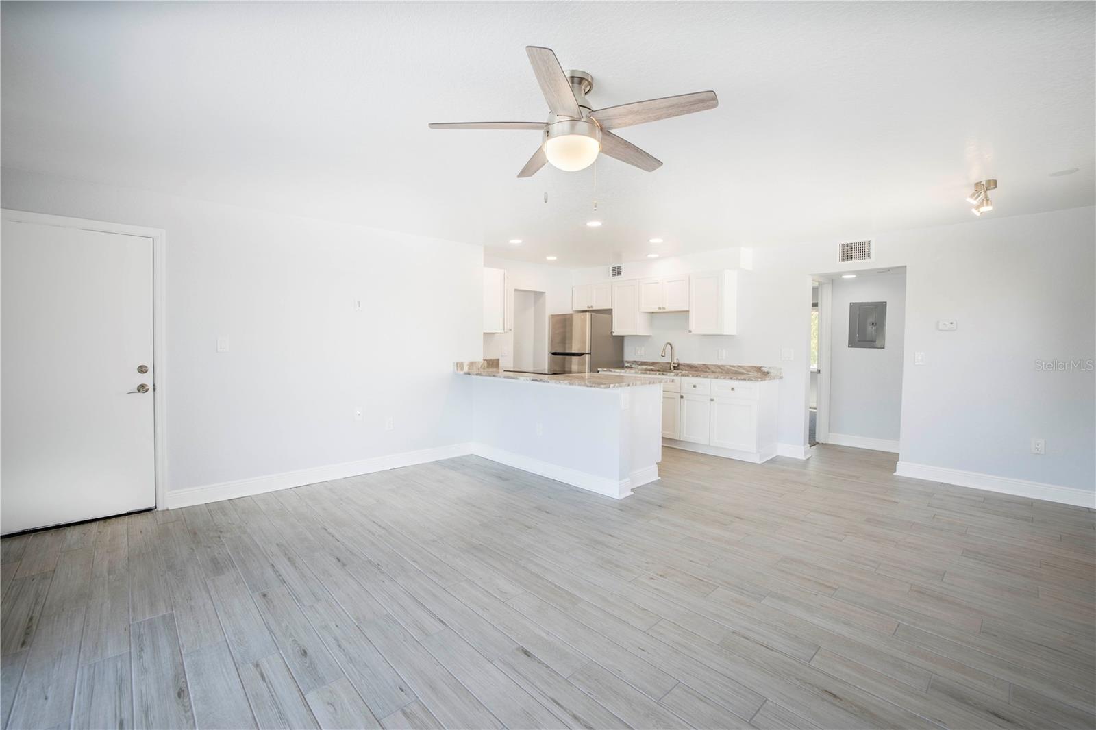 ST PETERSBURG BEACH NORTH UNIT 7 - Residential Lease