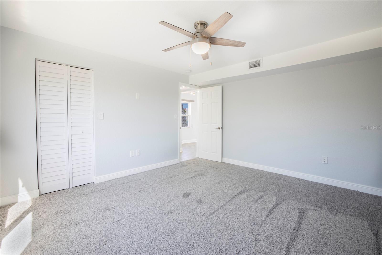 ST PETERSBURG BEACH NORTH UNIT 7 - Residential Lease