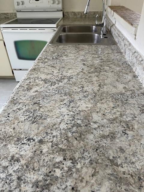 WEST OLDSMAR SEC 1 - Residential Lease