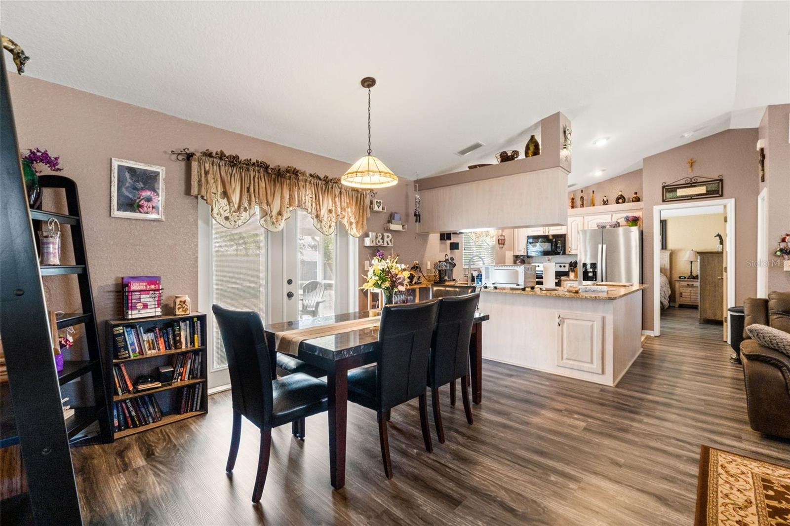 SPRING HILL - Residential
