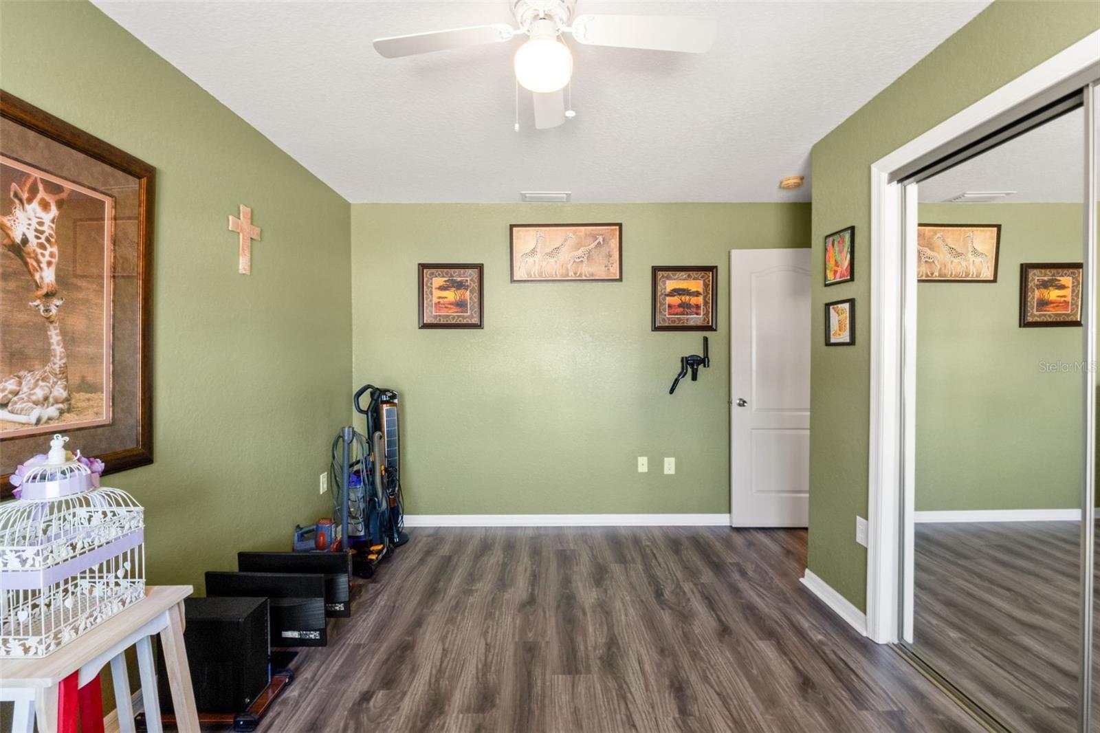 SPRING HILL - Residential