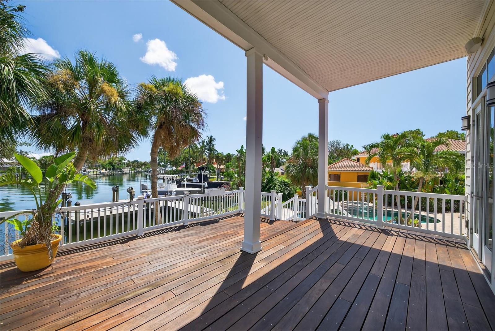 BAY ISLAND SHORES - Residential