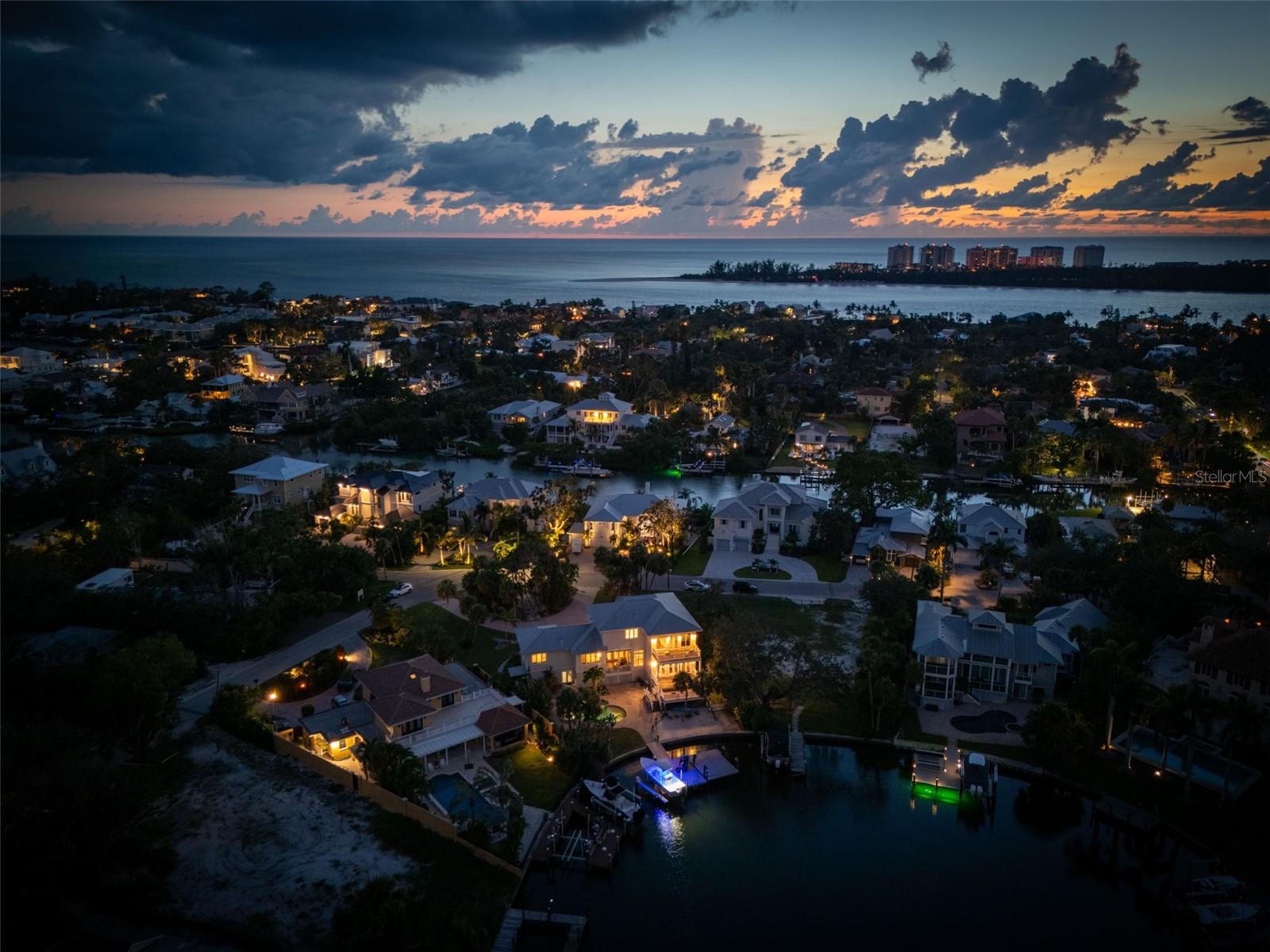 BAY ISLAND SHORES - Residential