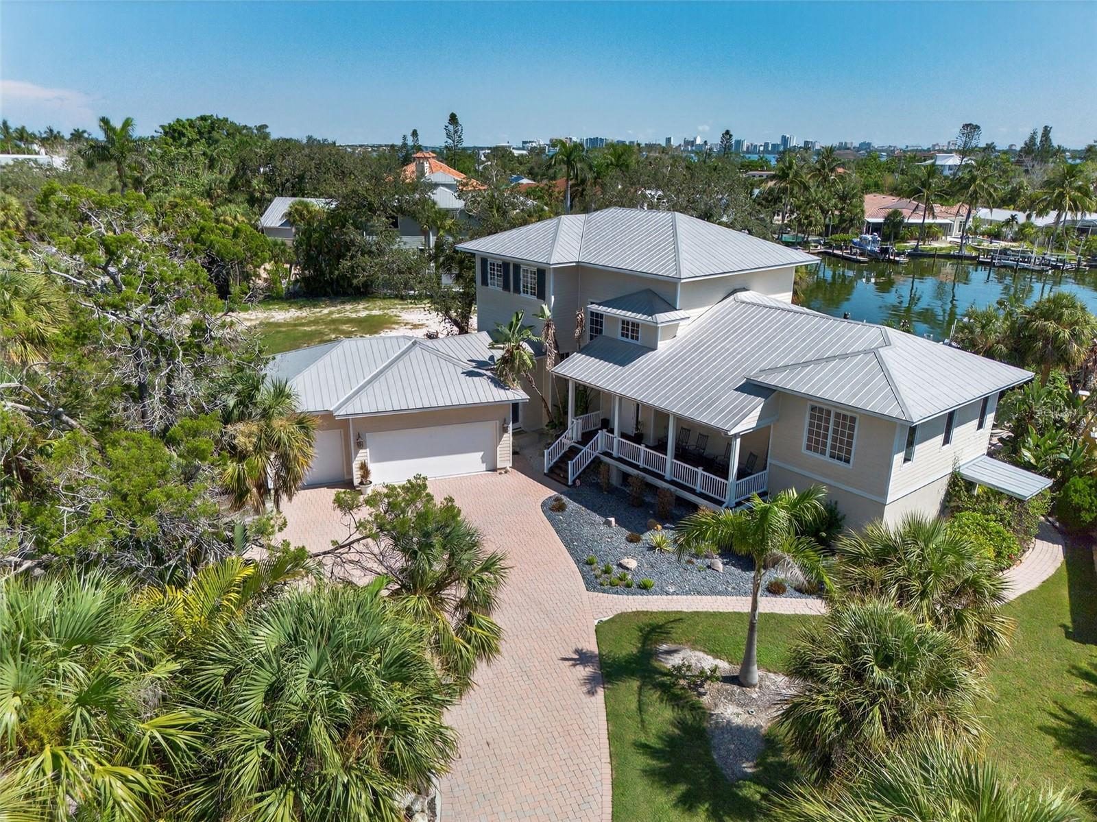 BAY ISLAND SHORES - Residential