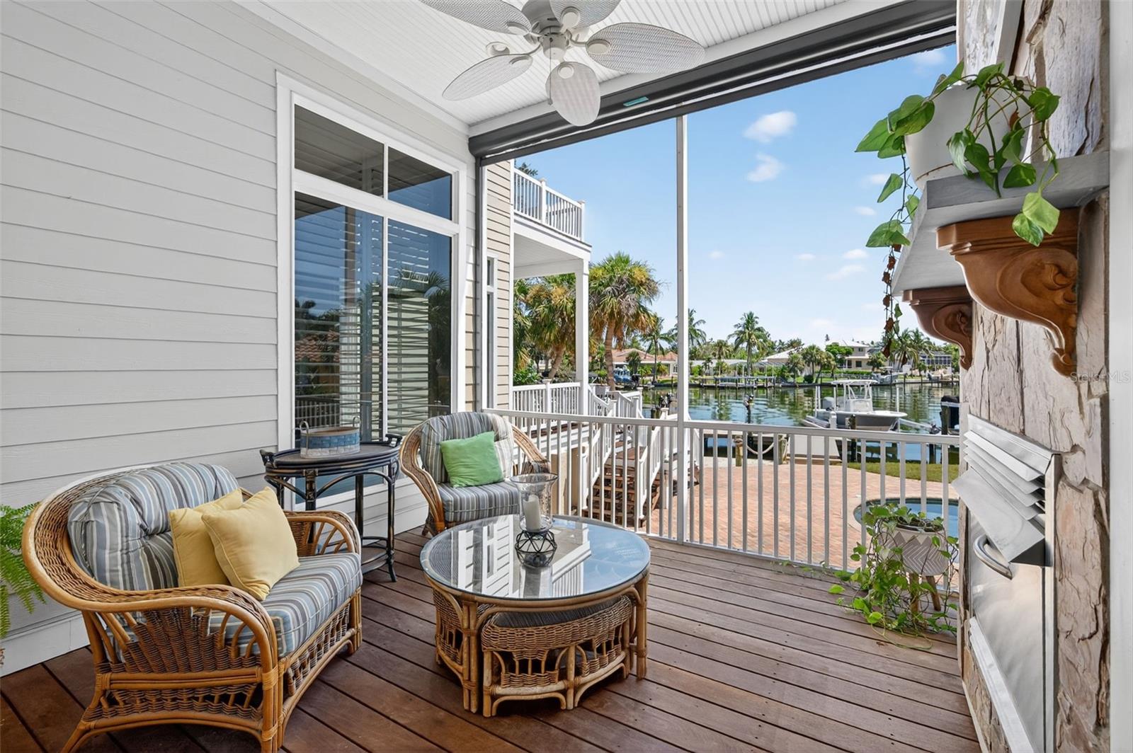 BAY ISLAND SHORES - Residential