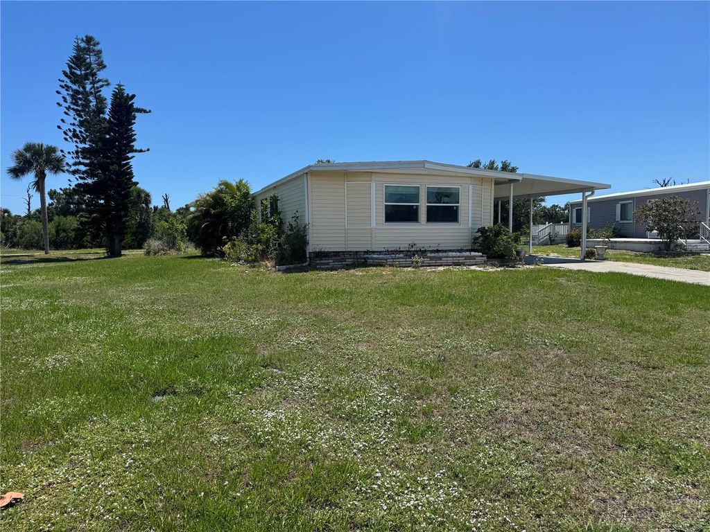 Photo of 3312 Blue Jay Lane, Englewood, FL 34224 (MLS # A4694420)