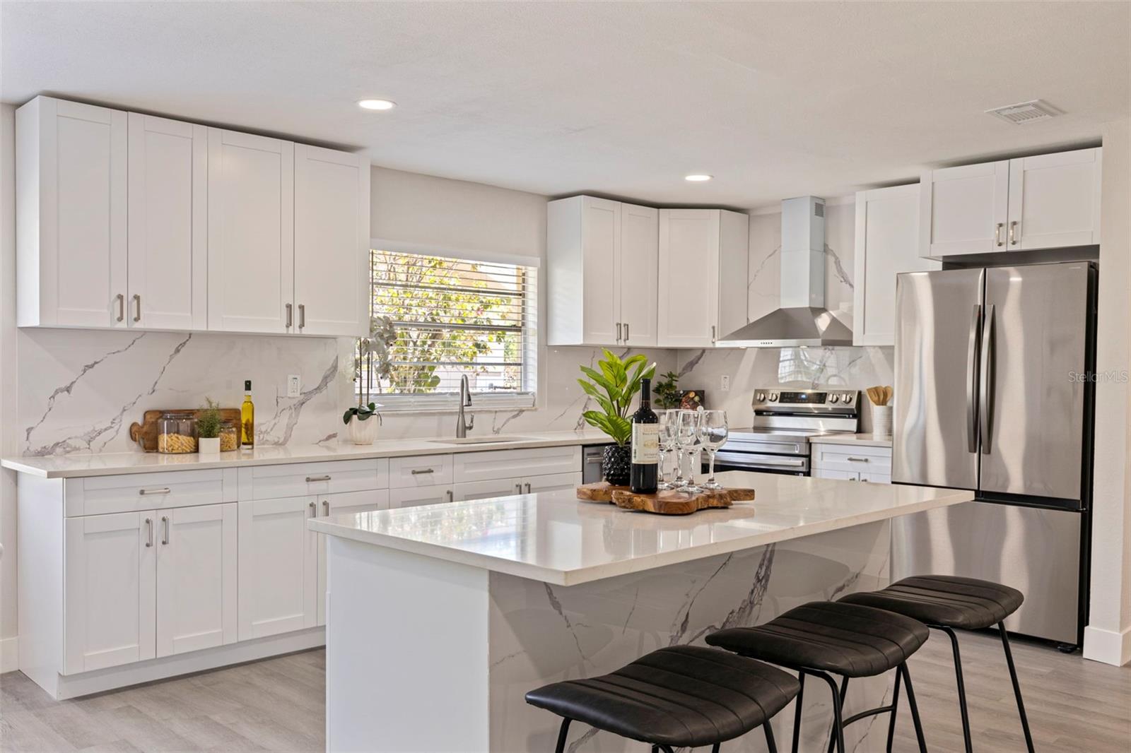 SUNSET HILLS 2ND ADD - Residential Lease