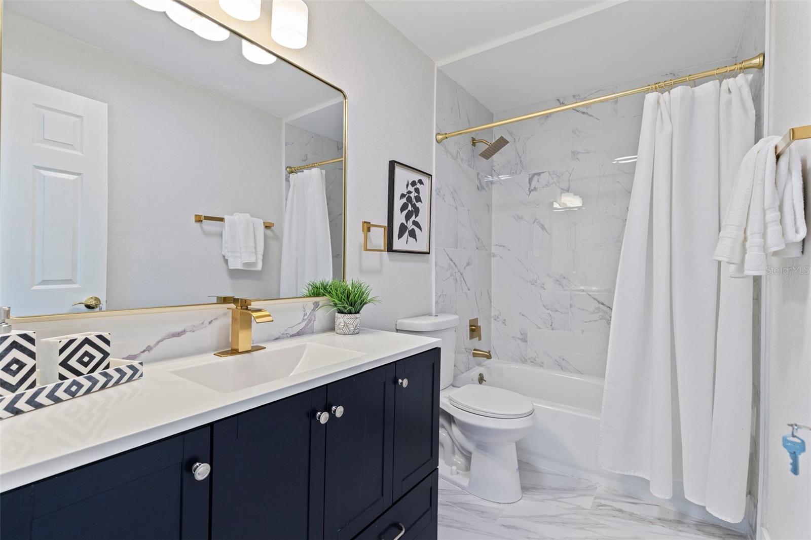SUNSET HILLS 2ND ADD - Residential Lease