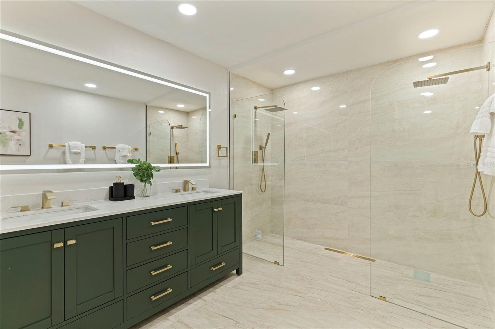 SUNSET HILLS 2ND ADD - Residential Lease
