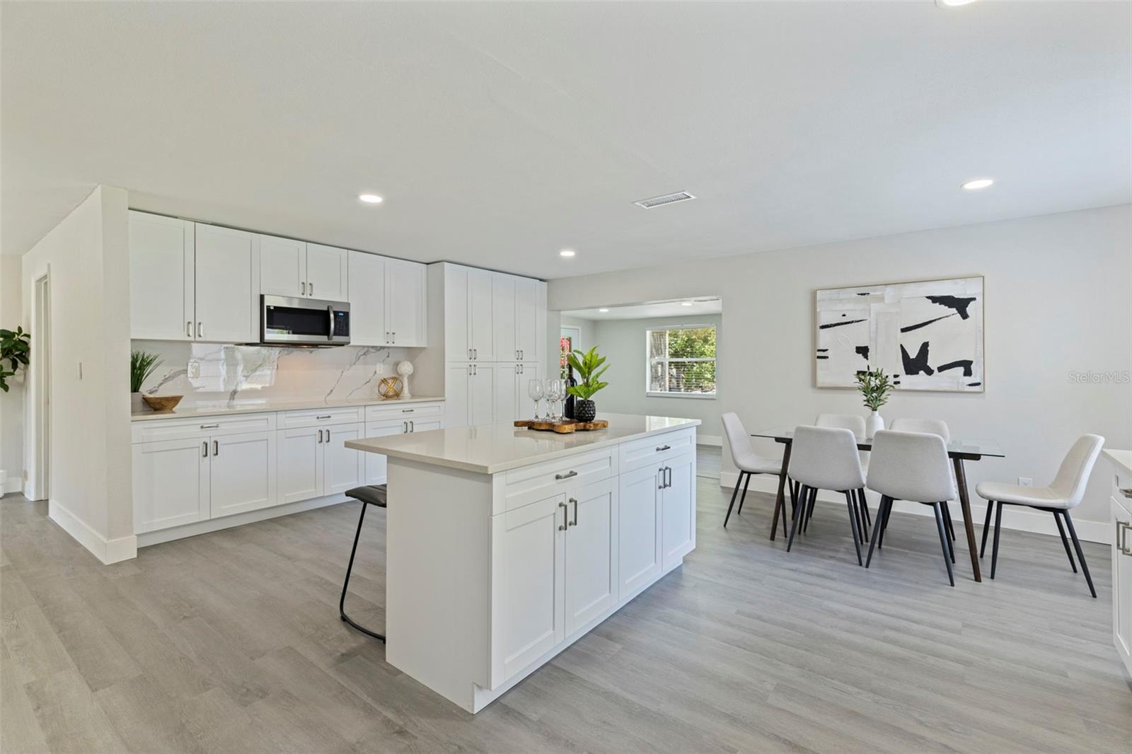 SUNSET HILLS 2ND ADD - Residential Lease