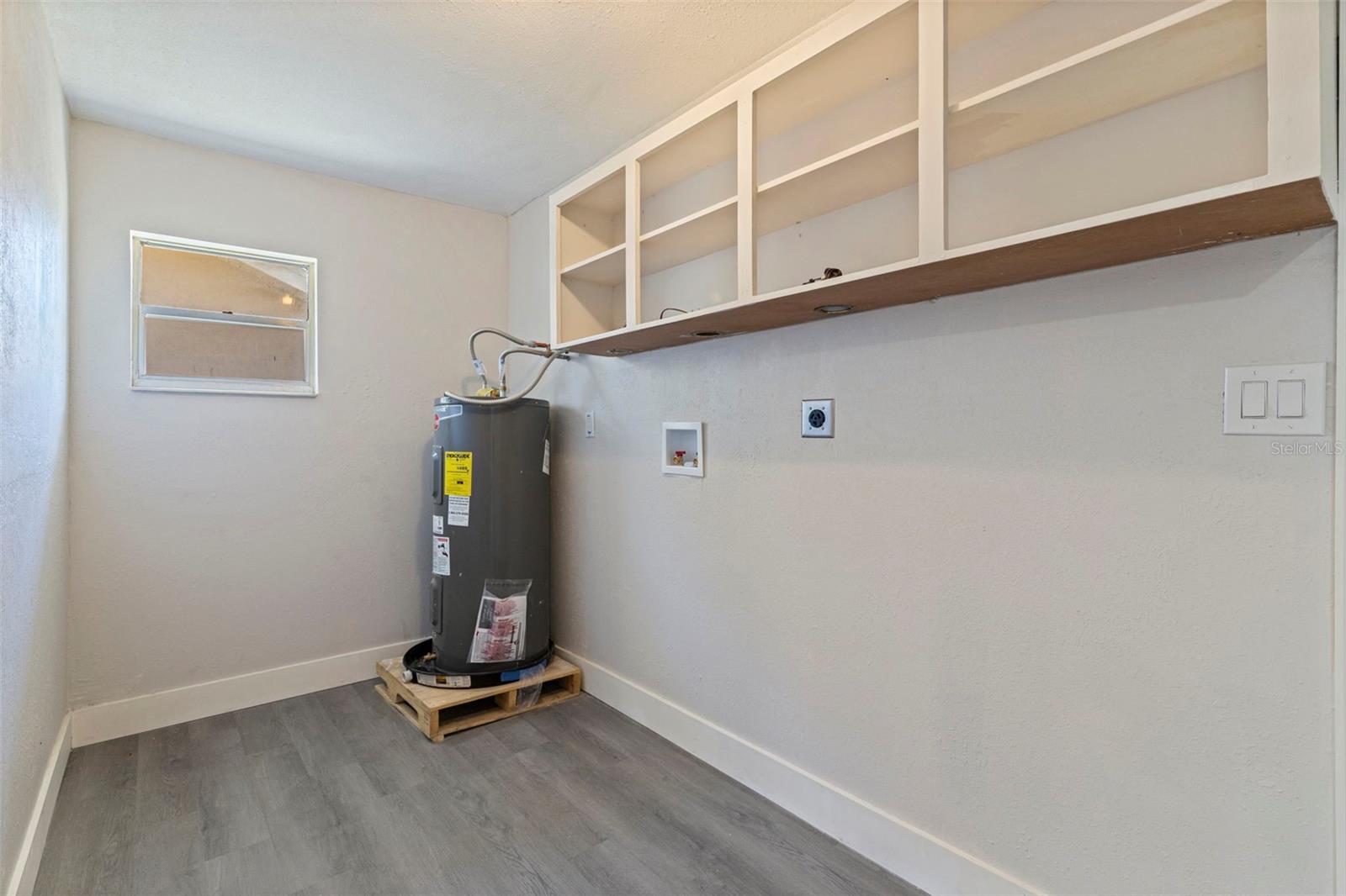 SUNSET HILLS 2ND ADD - Residential Lease