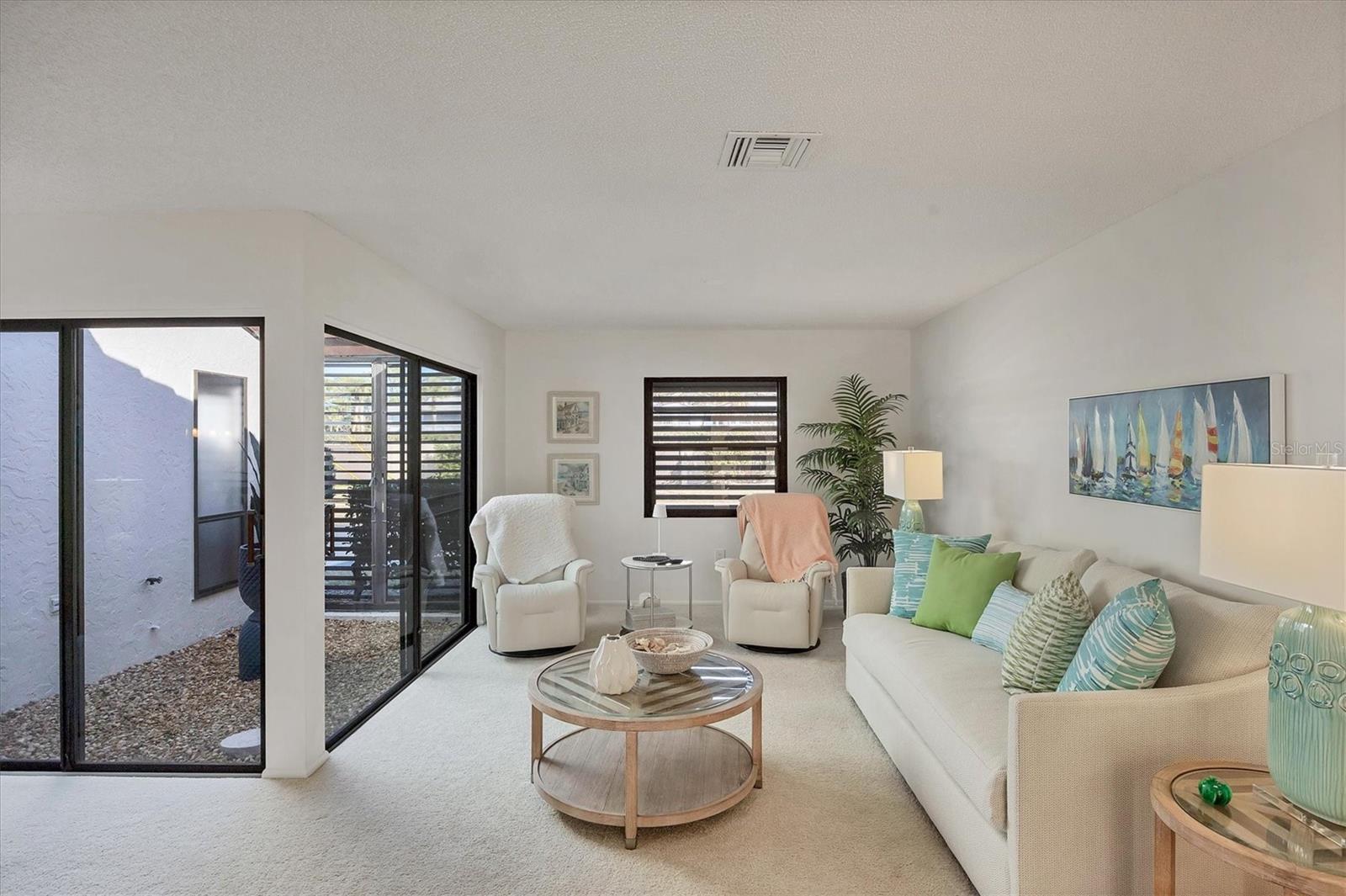 GLEN OAKS MANOR HOMES PH 2 - Residential