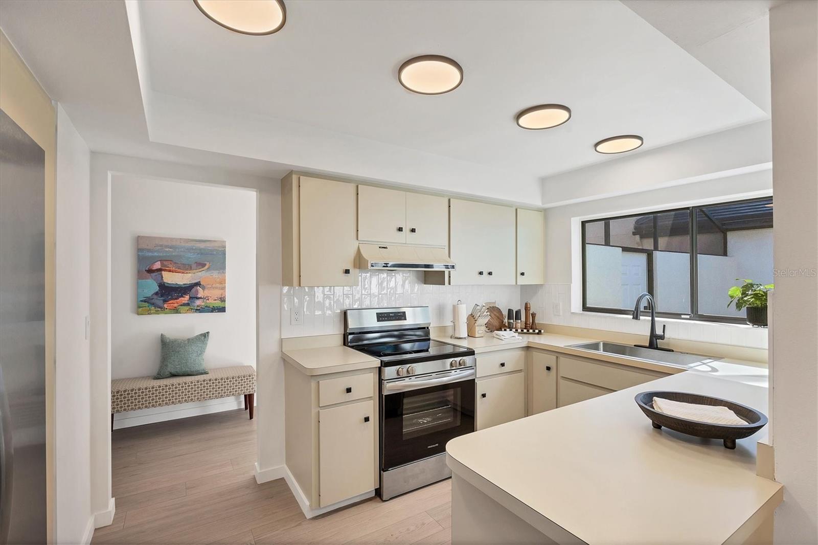 GLEN OAKS MANOR HOMES PH 2 - Residential