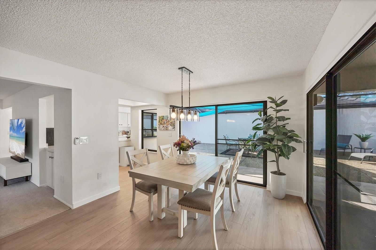 GLEN OAKS MANOR HOMES PH 2 - Residential