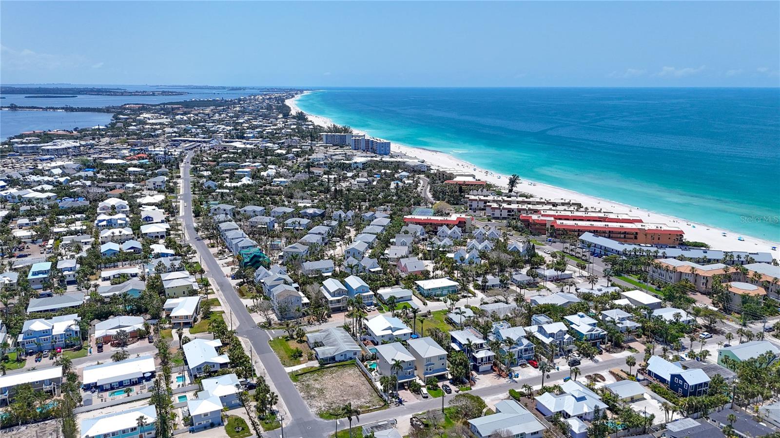 WEST WIND SHORES - Land