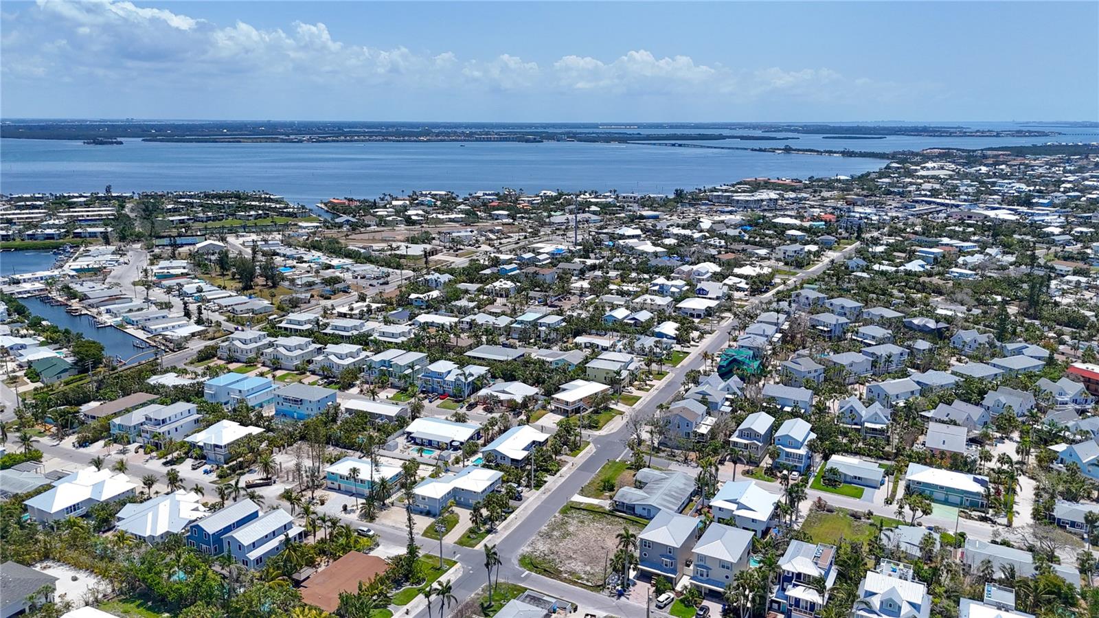 WEST WIND SHORES - Land