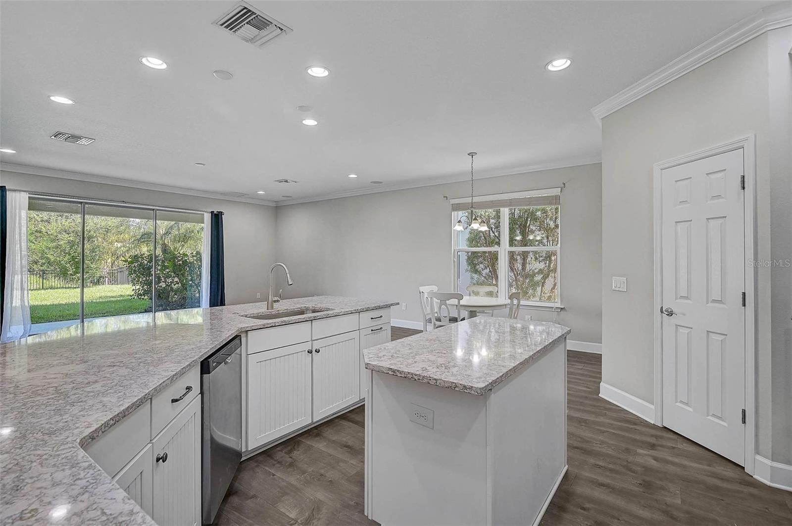 ARBOR LAKES ON PALMER RANCH - Residential