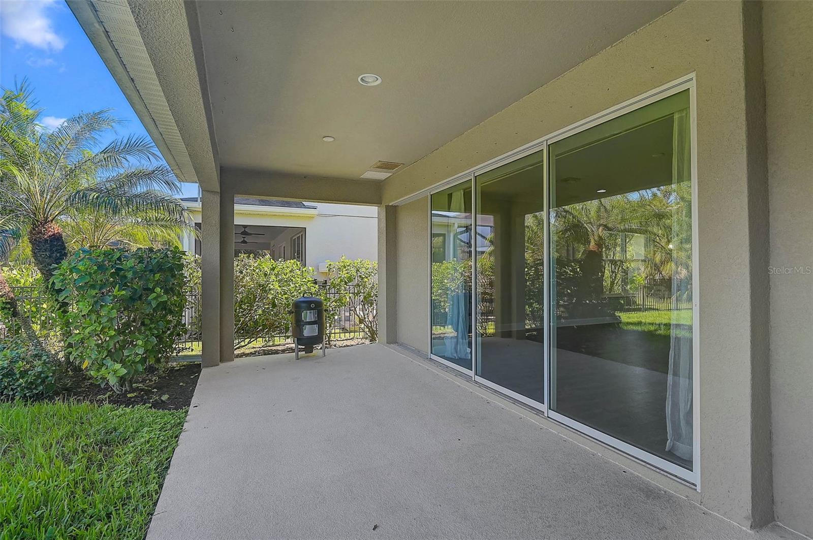 ARBOR LAKES ON PALMER RANCH - Residential