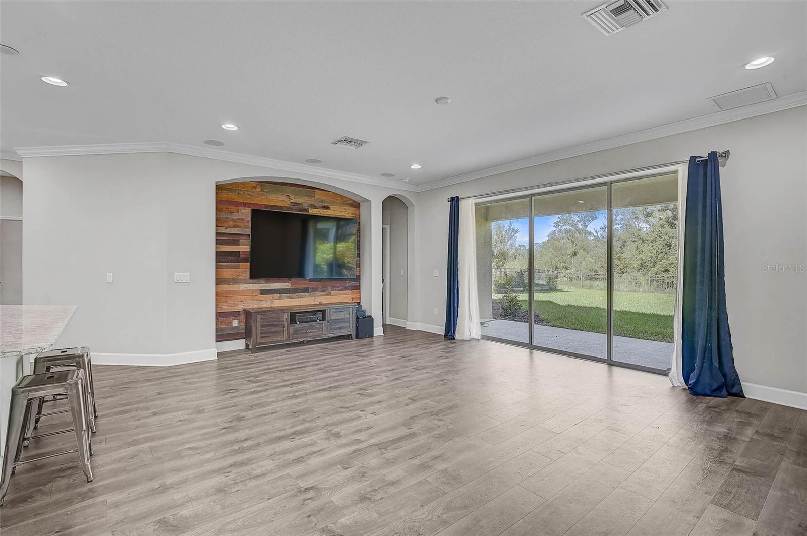 ARBOR LAKES ON PALMER RANCH - Residential