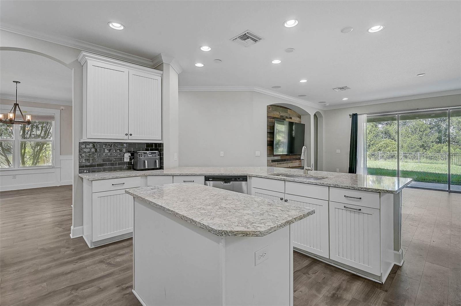 ARBOR LAKES ON PALMER RANCH - Residential