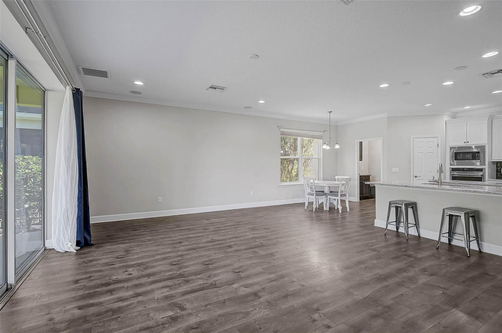 ARBOR LAKES ON PALMER RANCH - Residential