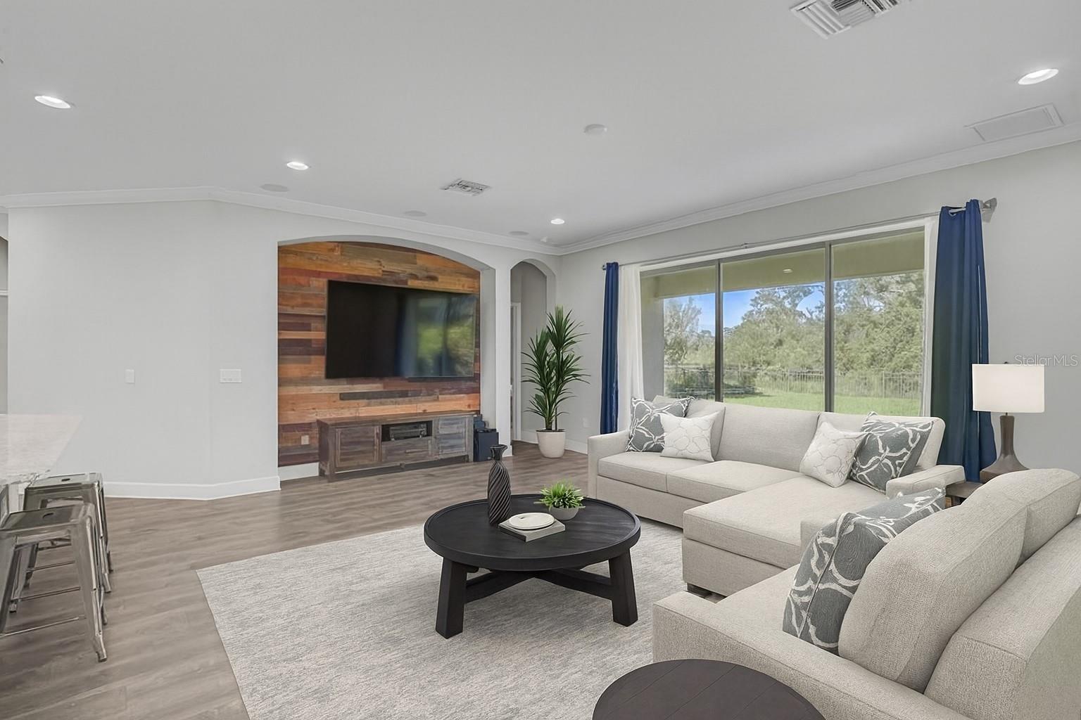 ARBOR LAKES ON PALMER RANCH - Residential
