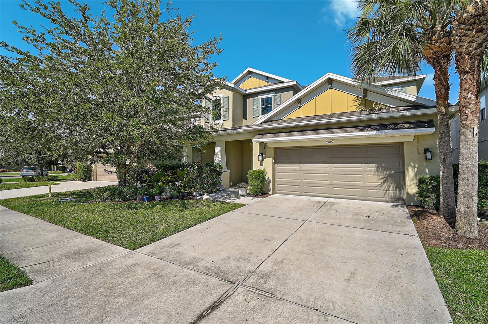 Beautifully maintained 4-bedroom, 3.5-bath home with nearly 3,000 sq ft of living space in the highly sought-after Arbor Lakes on Palmer Ranch. This spacious two-story residence offers an ideal floor plan featuring a first-floor primary suite with dual vanities, soaking tub, separate shower, and his-and-her walk-in closets. The gourmet kitchen includes granite countertops, solid wood cabinetry, stainless steel appliances, and a large island with breakfast bar, opening into the great room and casual dining area — perfect for entertaining.
Upstairs you’ll find three generously sized bedrooms, two full baths, a large bonus room/loft, and a convenient laundry room. Outside, enjoy a covered lanai overlooking the private preserve, with plenty of room for a pool. The home sits on an oversized lot and includes a 2-car garage and paver driveway.
Located in an A-rated school district with easy access to I-75, shopping, dining, and world-famous Siesta Key Beach. Arbor Lakes offers resort-style amenities including a community pool, spa, splash pad, playground, sand volleyball, fire pit, and more. Low HOA, no CDD. Move-in ready and a must-see!