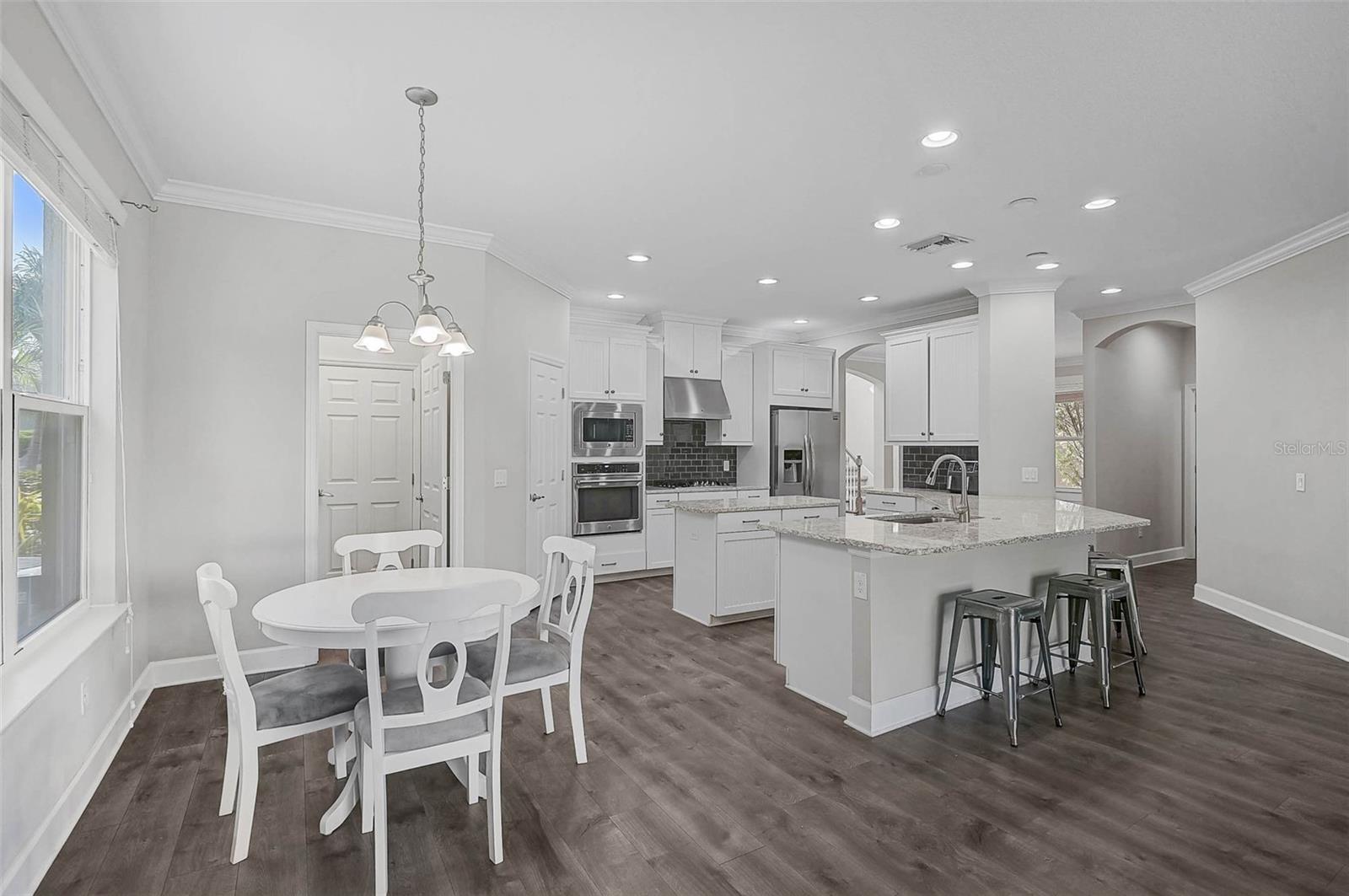 ARBOR LAKES ON PALMER RANCH - Residential