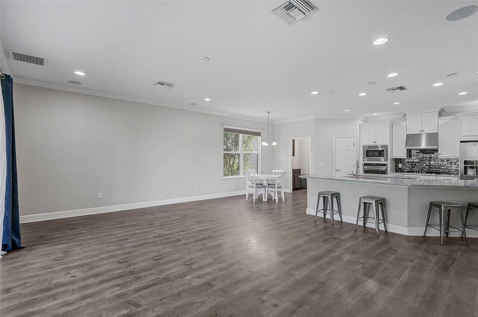 ARBOR LAKES ON PALMER RANCH - Residential