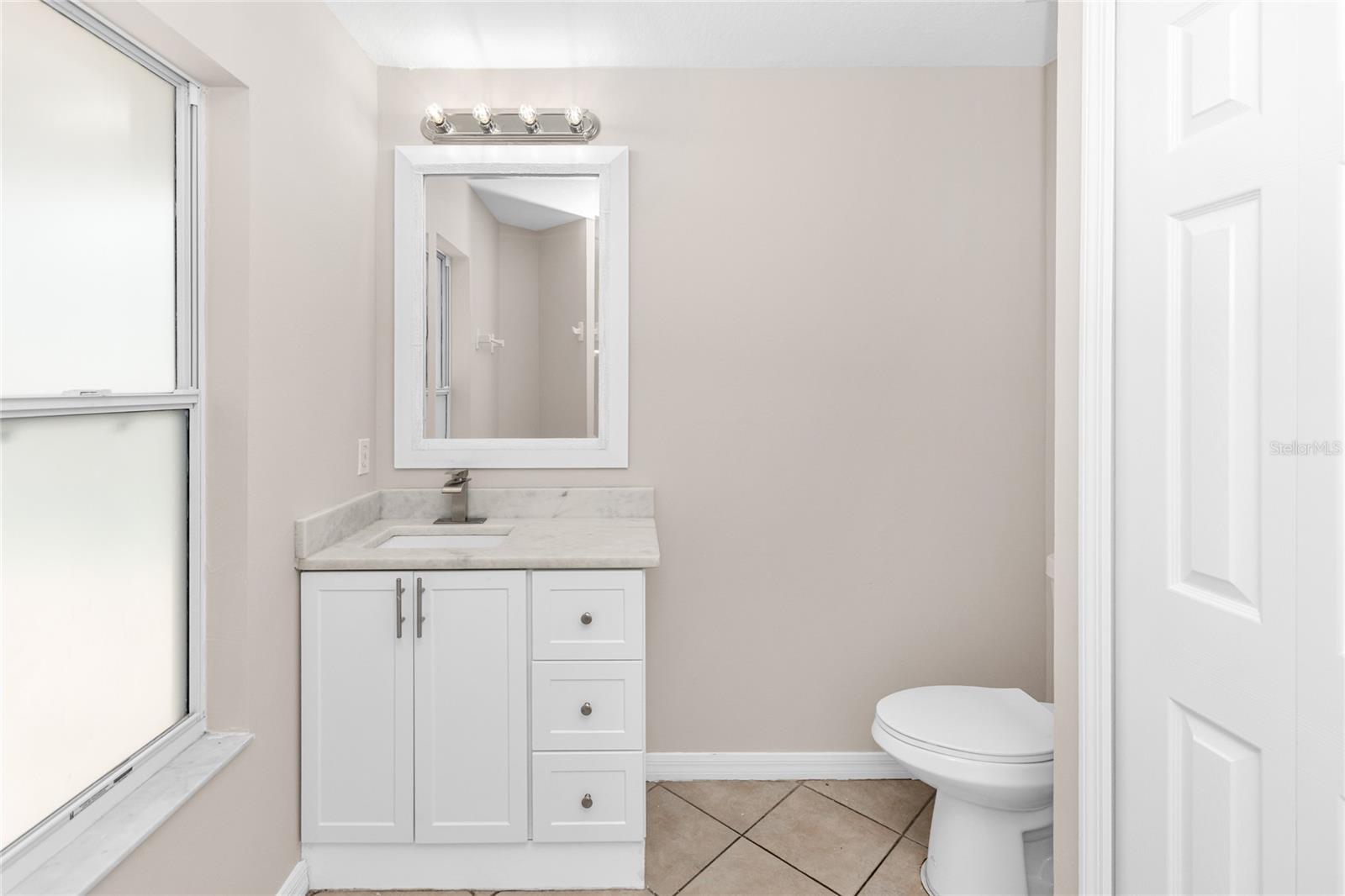 HAMILTON WEST PH 01 - Residential