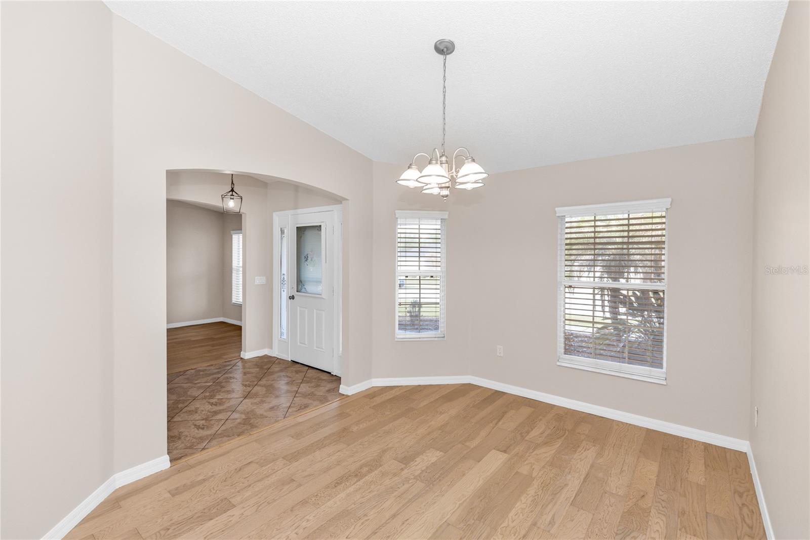 HAMILTON WEST PH 01 - Residential