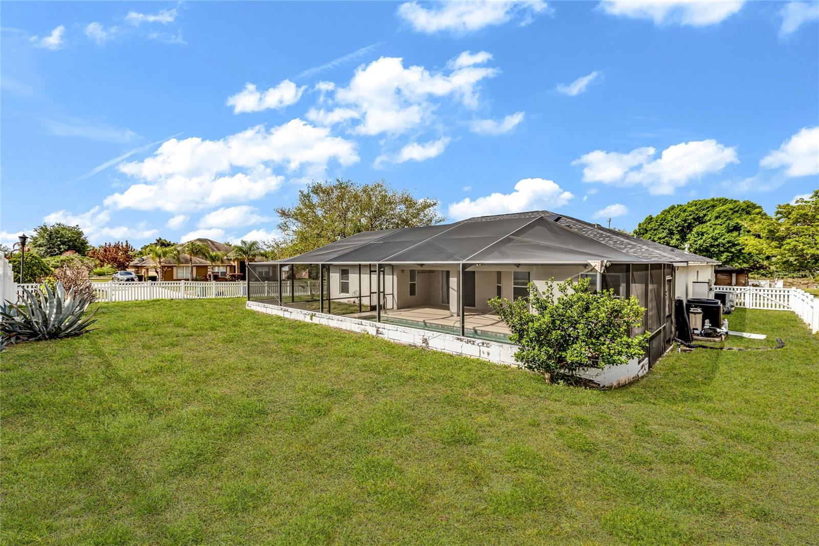 HAMILTON WEST PH 01 - Residential