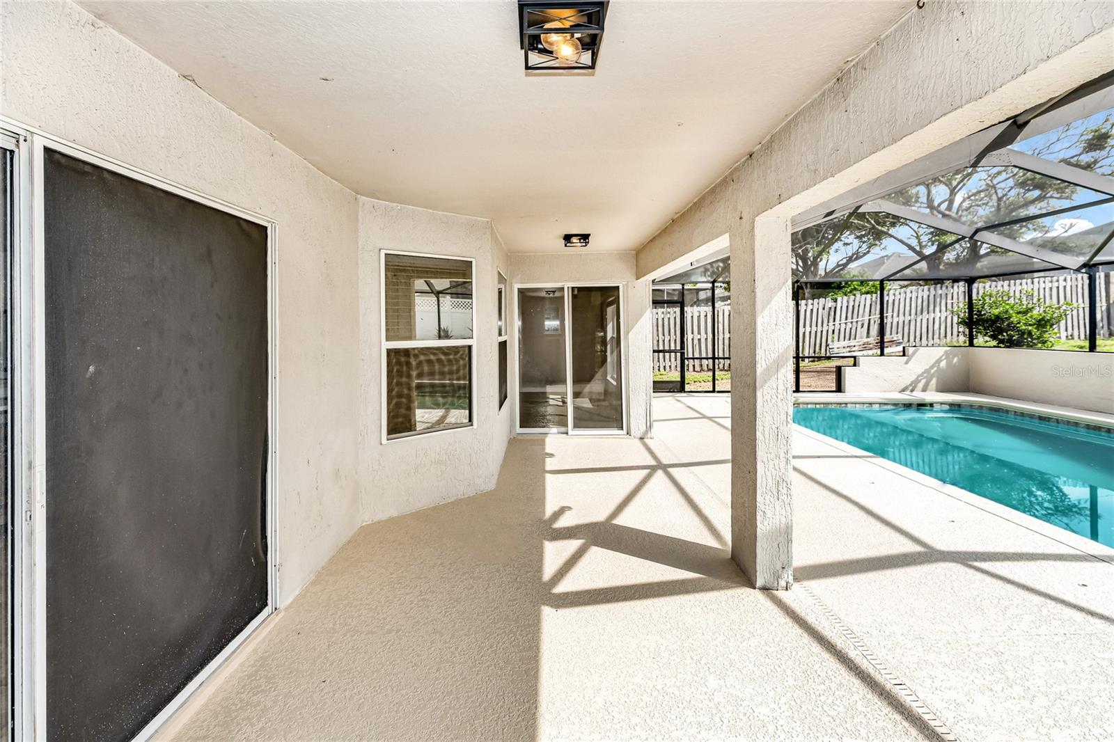 HAMILTON WEST PH 01 - Residential